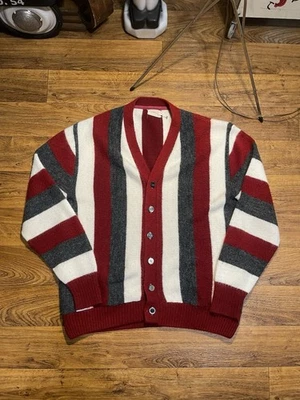 复古 60 年代 Brent Montgomery Ward 条纹开衫毛衣男式 L 丙烯酸红色 — 第 1/4 张图片