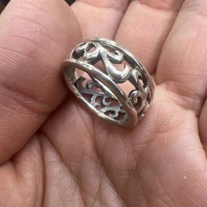 Anillo Pinky Vintage Plata Esterlina 925 Filigrana Pergamino Banda Calada Talla 5 - Imagen 1 de 15