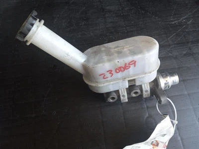 Cilindro maestro de freno VIN J 11º dígito limitado 09-17 GMC ACADIA 22823315 Foto 1 de 4