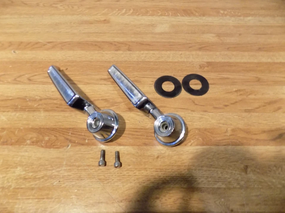 Dodge Coronet 1963-67 manijas de puerta interiores Plymouth Satellite 330 880 Chrysler 65 Foto 1 de 4