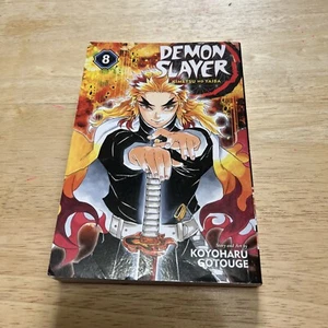 Demon Slayer: Kimetsu no Yaiba #8 (Viz, September 2019) - Picture 1 of 3