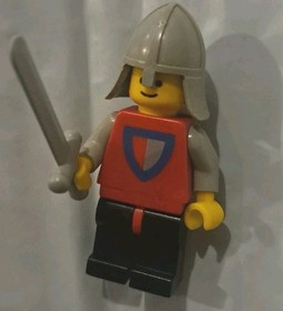 LEGO 6077 677 Knight&rsquo;s Procession Original  Guard  With  Sword