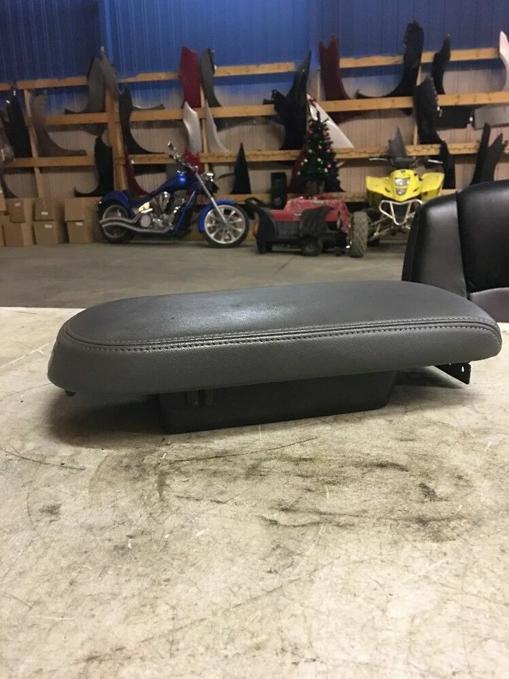 2008 Mercury Sable Leather Console Lid Arm Rest  OEM LKQ - Image 1 of 1
