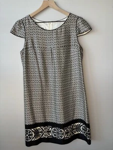 Vestido Sara Campbell de seda para mujer 14 cambios manga corta negro crema estampado midi - Imagen 1 de 12