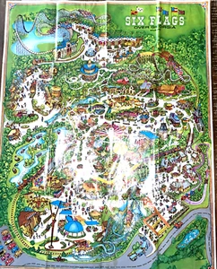 Vintage 1977 - Sei Bandiere Atlanta Georgia Parco Divertimenti Mappa Souvenir 33” x 26” - Foto 1 di 6