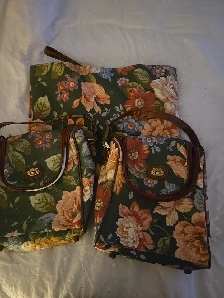 Cartera de 4 piezas Etienne Aigner de cuero y lona FLORAL BOLSO TOTE de colección  Foto 1 de 4