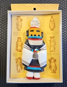 Kachina Puppe Hopi & Zuni Indianer Wandbehang Skulptur Neu im Karton - Bild 1 von 24