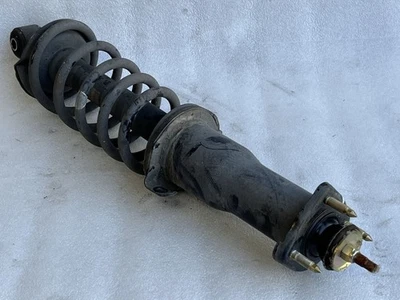 2001 LEXUS GS300 REAR STRUT SPRING 48530-30380 48530-30640 - Image 1 of 4