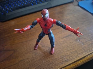 Vintage 2002 Marvel Ent. Toybiz WW SPIDER-MAN 6" Spiderman Figure - Picture 1 of 10