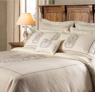 Capa de edredom queen de linho Wentworth Armorial em excelente estado usado (areia) - Imagem 1 de 4