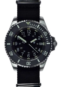 Reloj de buceo militar resistente al agua MWC 300m - 24 joyas y tubos de tritio GTLS - Imagen 1 de 5