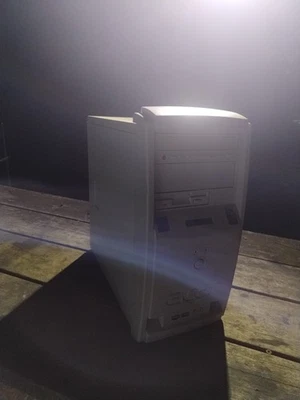 Computer PC Acer  Pentium 4 Compatibile Windows Xp/Me/2000 Entra E Leggi - Immagine 1 di 4