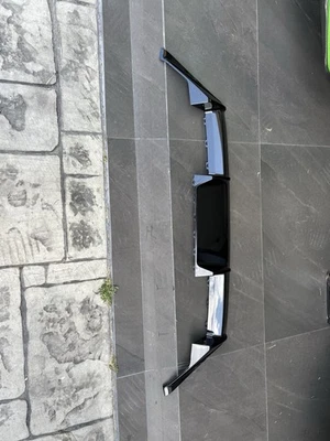 Difusor trasero de fábrica BMW G87 M2 OEM *TOTALMENTE NUEVO* Foto 1 de 4