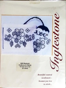 NEU Inglestone gezählt Kreuzstich Nadel & Pin Etui Stickerei Kit ABC Floral - Bild 1 von 3