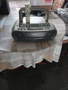 IT's Sony Not a Trick  ! mit MP 3  CD - R- RW Digital Audio + Tape + Radio - Bild 1 von 8