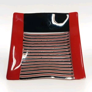🖤❤️ Square Décor Glass Plate – Black, Red & White Line Design ❤️🖤 - Picture 1 of 7