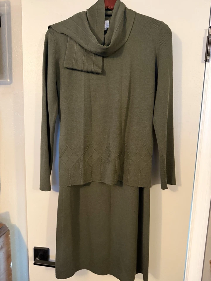 Adrianna Papell falda y conjunto túnica cuello alto falso talla mediana punto verde mezcla de lana Foto 1 de 4