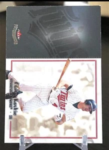 2004 Fleer Patchworks #18 Corey Koskie - Picture 1 of 2