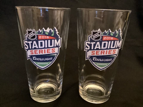 2 NHL 2016 Stadium Series Minnesota Wild vs. Chicago Coors Light 22oz. Glasses Cover