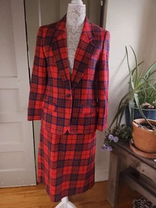 Pendleton Vintage Skirt Blazer Suit Set Women's Vtg Size 12 S/M Red Plaid - Picture 1 of 20
