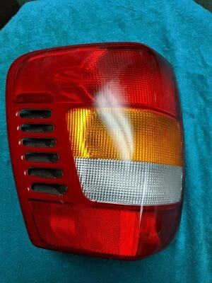 Jeep Grand Cherokee 1999 2000 2001 2002 izquierda izquierda izquierda lado conductor luz trasera freno OEM Foto 1 de 2