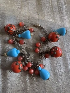 PULSERA VINTAGE NAPIER AÑOS 70 CON DIJE DE PLÁSTICO ROJO Y AZUL - Bisutería - Imagen 1 de 4