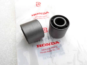 HONDA CB400F CB400/4 FOUR - NEW SWINGARM LOWER SHOCK CUSHION BUSH x 2 - Picture 1 of 2