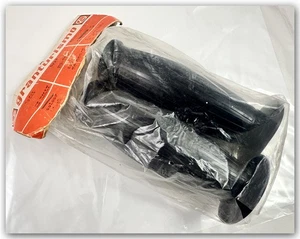 GENUINE GRANTURISMO RALLY MOTORCYCLE 7/8" HANDLEBAR GRIPS BSA TRIUMPH NORTON NOS - Picture 1 of 6