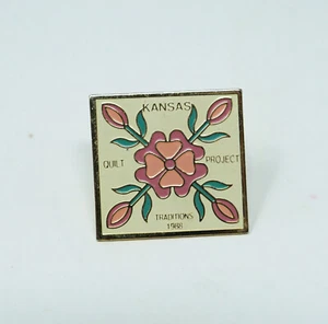Vintage 1" Kansas Quilt Project Traditions 1988 Pinback - Picture 1 of 2