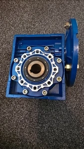 SIZE 63 RIGHT ANGLE WORM GEARBOX SPEED REDUCER 25MM BORE 60:1 RATIOS NMRV Style - Picture 1 of 3