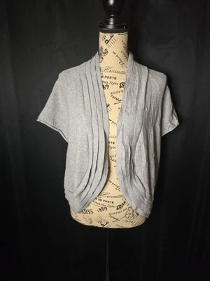 Cárdigan plisado delantero abierto gris oscuro Chaus para mujer talla XL Foto 1 de 4