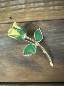 Vintage Goldtone GIOVANNI Enamel Single Stem ROSE Flower Brooch Pin - Picture 1 of 4