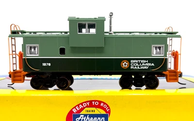 HO ATHEARN 75214 WIDE VISION CABOOSE BRITISH COLUMBIA RWY # 1876 - Image 1 of 2