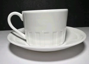 Wedgewood Colosseum Cup & Saucer White Bone China-England - Picture 1 of 8