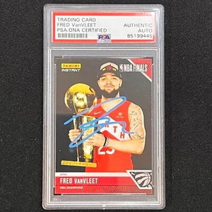 2018-19 Panini Instant #17 Fred VanVleet Signed Card AUTO PSA Slabbed Raptors - Picture 1 of 2