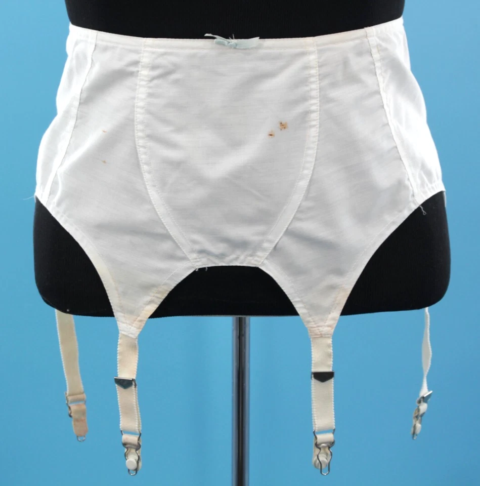 Cinto de liga branco feminino vintage anos 50 anos 60 tamanho 32 década de 1950 década de 1960 lingerie Sears - Imagem 1 de 4