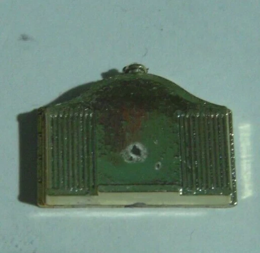 RIO 1:43 RENAULT 1910 FIACRE SPARE PARTS RADIATOR SPARE PARTS - Immagine 1 di 1