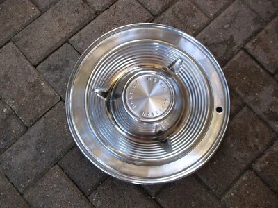 Bonneville Pontiac 1962 tapacubos de 14" OEM Foto 1 de 2