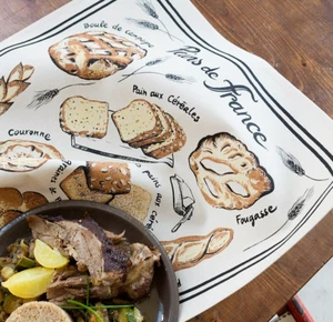 TORCHONS & BOUCHONS, PAINS de FRANCE (FRENCH BREADS) FRENCH KITCHEN / TEA TOWEL - Picture 1 of 2