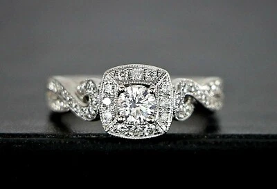 Anillo de compromiso estilo vintage milgrain marco cuadrado diamantes oro blanco 14K $1879 Foto 1 de 4