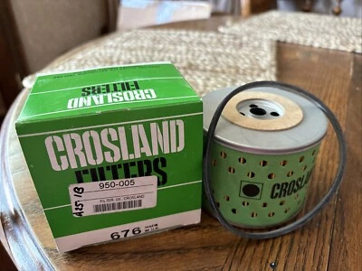 Crosland Oil Filter 676 Triumph TR250, TR6 1968-76 NOS - Image 1 of 4