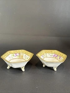 Pair Of Vintage Nippon Salt Dips Gold Rim Violet Flowers Footed Vintage - Picture 1 of 11
