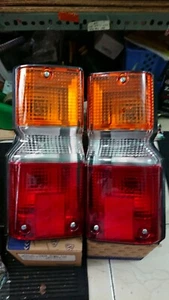 JUEGO DE LUCES TRASERAS LUZ INTERMITENTE TRASERA DAIHATSU ROCKY FEROZA BLIZZARD PAR DERECHA IZQUIERDA - Imagen 1 de 9