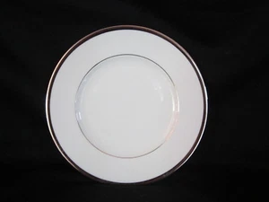 Wedgwood Carlyn Bread and Butter Plate Bone China Made In England - Picture 1 of 2