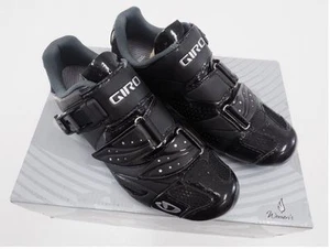 Neu im Karton Giro Espada DAMEN-FAHRRADSCHUHE 125 $ 8,25 US-W Lack schwarz silber - Bild 1 von 2