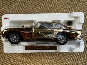 Danbury Mint Gold Ltd Ed James Bond 007 Aston Martin DB5 Boxed Mint Condition - Picture 1 of 11
