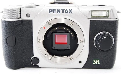 [NEAR MINT] PENTAX Q7 BODY  Mirrorless Digital Camera Silver (N043) - Image 1 of 2