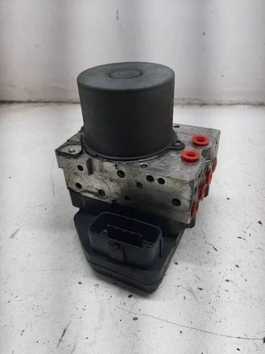 2012 Toyota RAV4 ABS Anti Lock Brake Pump Assembly OEM Without Third Seat Tested Foto 1 de 4