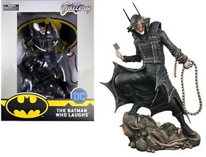 Diamond Select Toys DC Gallery The Batman Who Laughs PVC Diorama Statue 