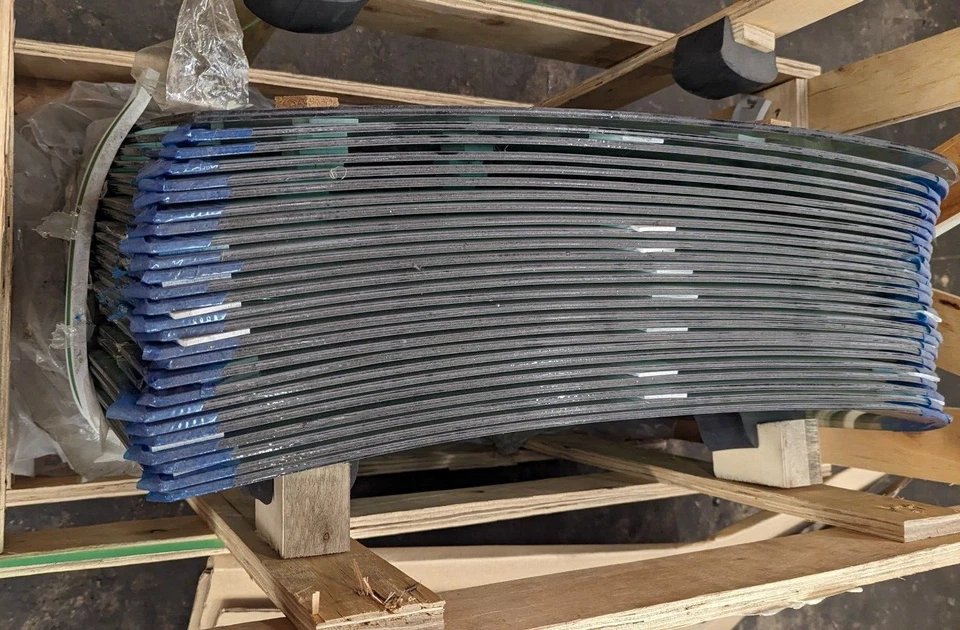 26- DW01163 Kenworth vidro para-brisa T600 T800 T370 W900 curvo DW1163 RH novo - Imagem 1 de 4